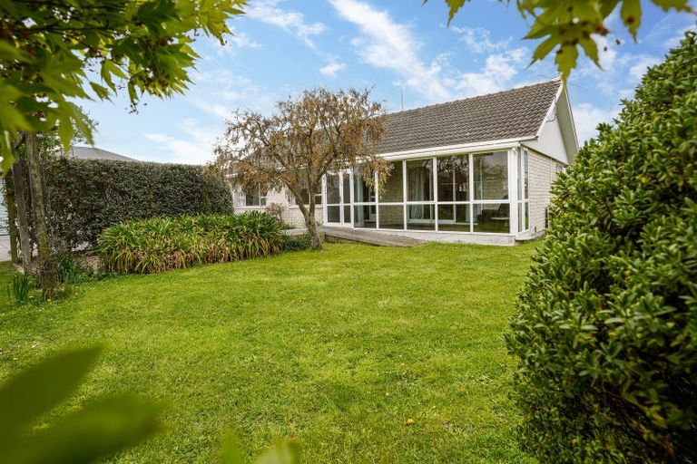 Photo of property in 2/92 Warden Street, Richmond, Christchurch, 8013