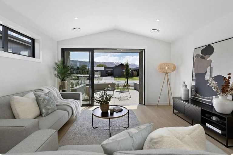 Photo of property in 22 Bragato Way, Cromwell, 9310