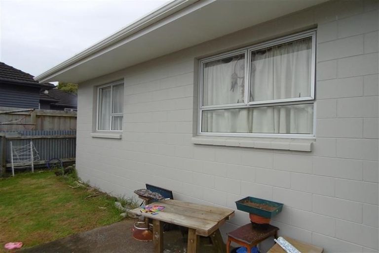 Photo of property in 10d Govett Avenue, Frankleigh Park, New Plymouth, 4310
