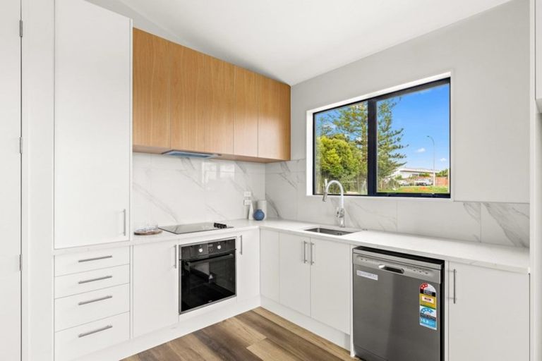 Photo of property in 3a Matakohe Road, Westgate, Auckland, 0814