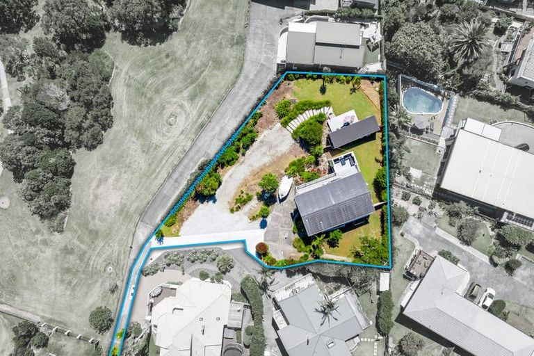 Photo of property in 44 Amorino Drive, Red Beach, 0932