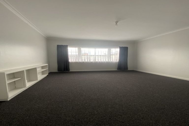 Photo of property in 229 Featherston Street, Palmerston North, 4410