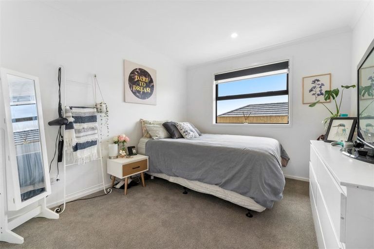 Photo of property in 37 Urumaraki Avenue, Helensville, 0800