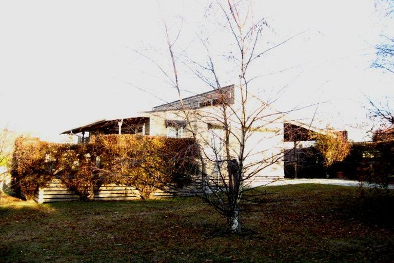 Photo of property in 3 Elva Dawson Place, Arrowtown, 9302