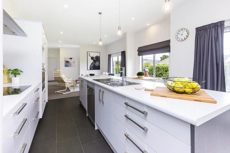 Photo of property in 16 Lane Street, Wallaceville, Upper Hutt, 5018