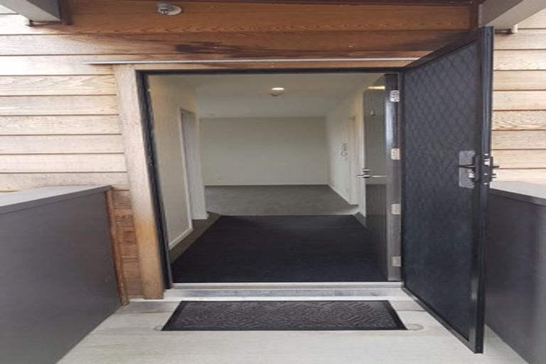 Photo of property in 303/160d Hobsonville Point Road, Hobsonville, Auckland, 0616
