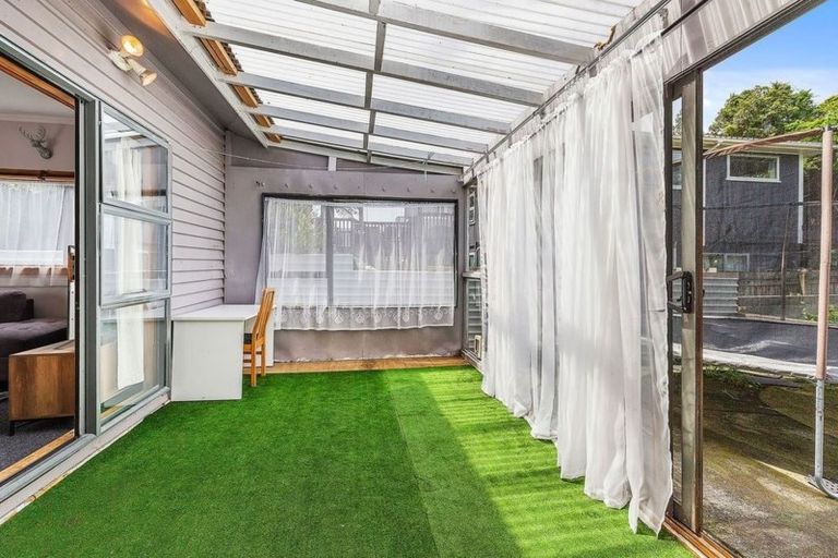 Photo of property in 42 Lincoln Avenue, Tawa, Wellington, 5028