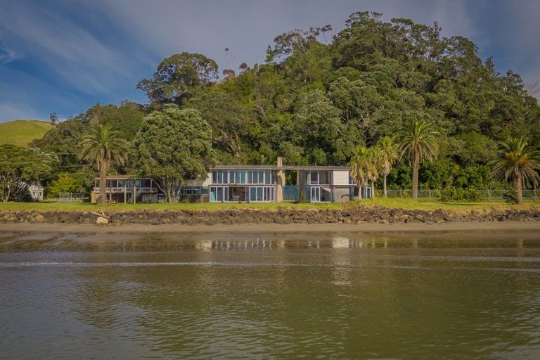 Photo of property in 141 Buffalo Beach Sh25 Road, Whitianga, 3510