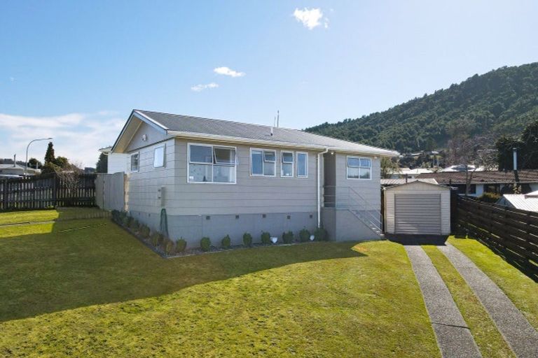 Photo of property in 3 Sapphire Place, Pukehangi, Rotorua, 3015