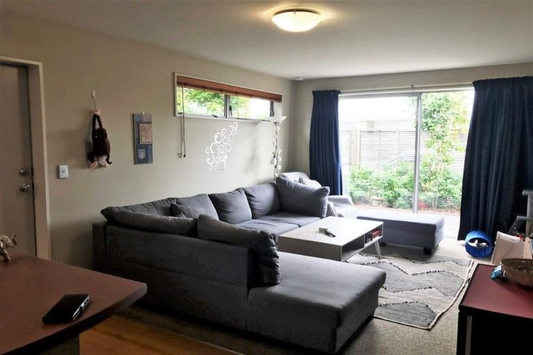 Photo of property in 47 Lyndon Street, Riccarton, Christchurch, 8041