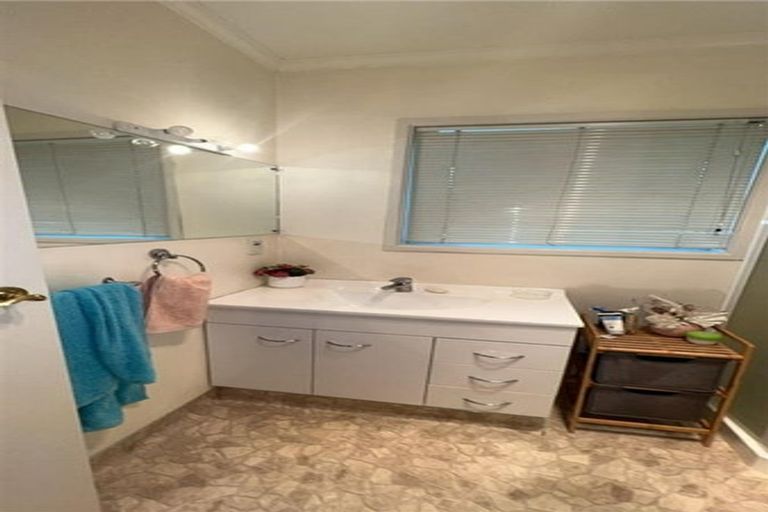 Photo of property in 33 Fairfield Road, Levin, 5510