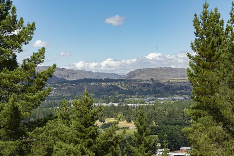 Photo of property in 195 Hillview Road, Alexandra, 9391