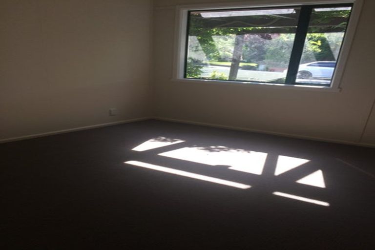 Photo of property in 5 Ilkley Place, Ilam, Christchurch, 8041