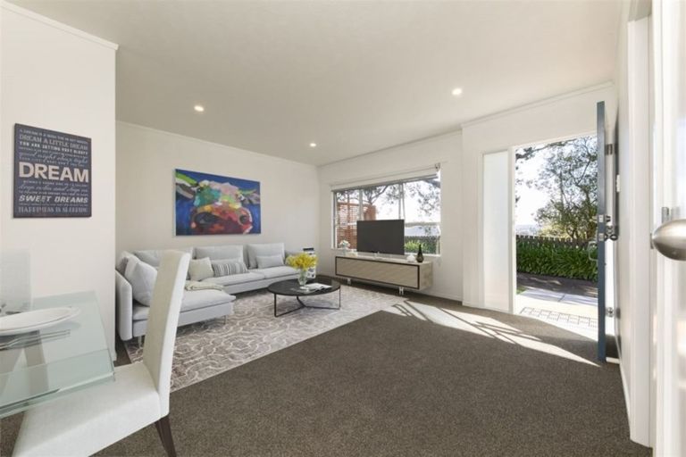 Photo of property in 3/68 Astley Avenue, New Lynn, Auckland, 0600