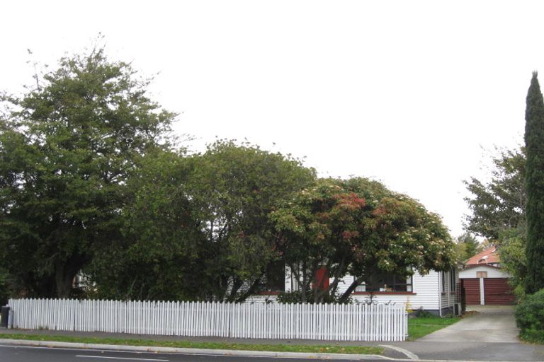 Photo of property in 6 Curletts Road, Sockburn, Christchurch, 8042