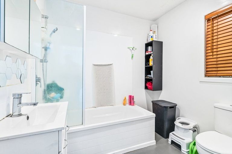 Photo of property in 1/333 Main South Road, Hornby, Christchurch, 8042