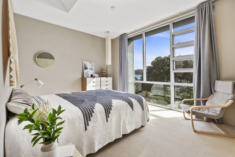 Photo of property in 17 Boardwalk Lane, Seatoun, Wellington, 6022