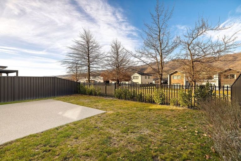 Photo of property in 33 Midlothian Avenue, Cromwell, 9310