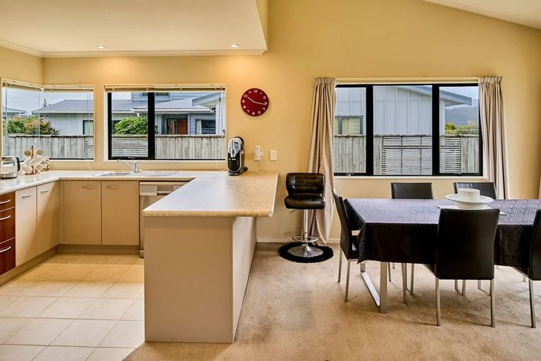 Photo of property in 26a Kirton Drive, Riverstone Terraces, Upper Hutt, 5018