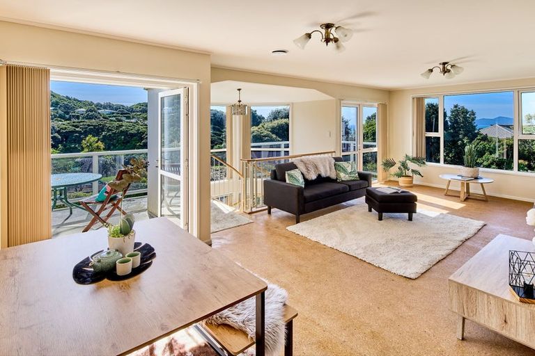 Photo of property in 18 Pukerua Beach Road, Pukerua Bay, 5026