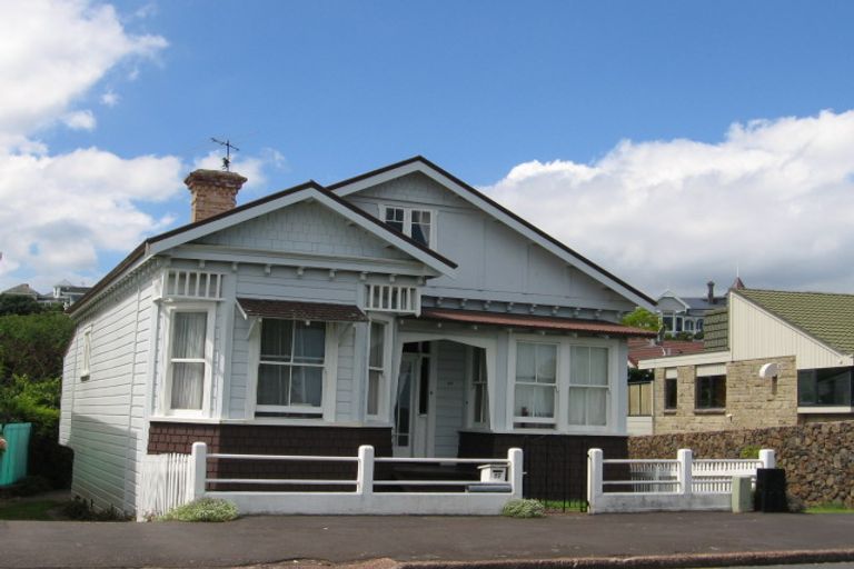 Photo of property in 27 Queens Parade, Devonport, Auckland, 0624