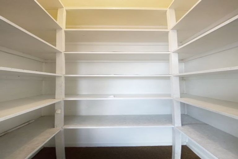 Photo of property in 67 Ravenwood Drive, Forrest Hill, Auckland, 0620