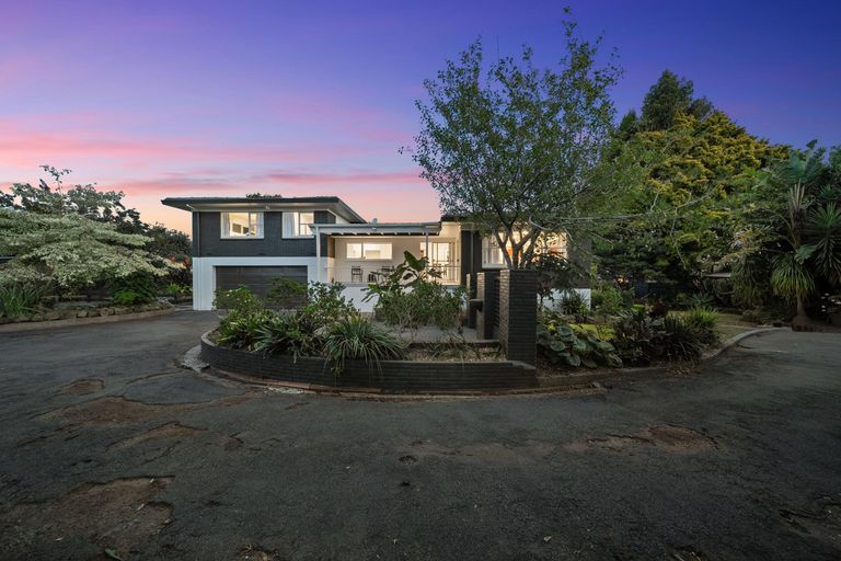 Photo of property in 6 Youngs Road, Papakura, 2110