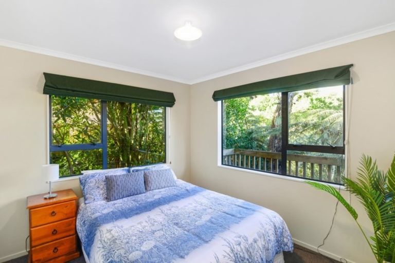 Photo of property in 6 Ridge Road, Lake Okareka, Rotorua, 3076