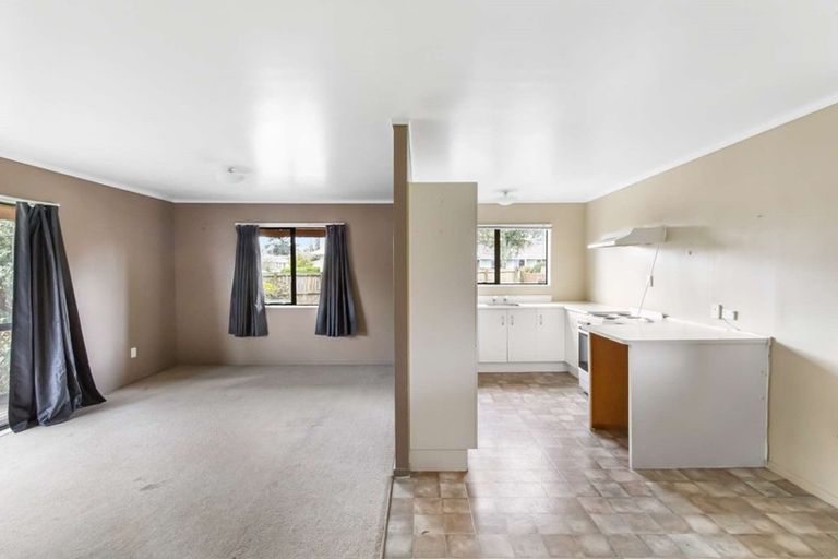 Photo of property in 18a Douglas Crescent, Fairfield, Hamilton, 3214