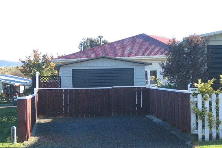 Photo of property in 85a Arawhata Road, Paraparaumu, 5032
