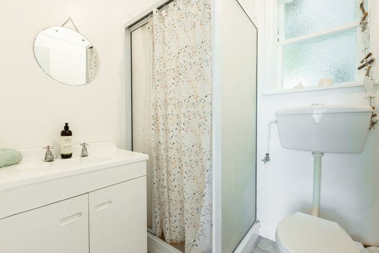 Photo of property in 124a Shakespeare Road, Bluff Hill, Napier, 4110