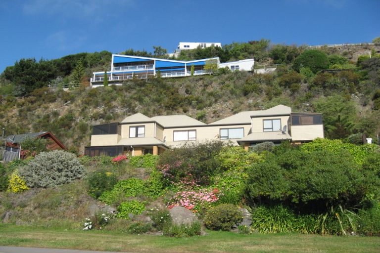 Photo of property in 1/126 Mccormacks Bay Road, Redcliffs, Christchurch, 8081