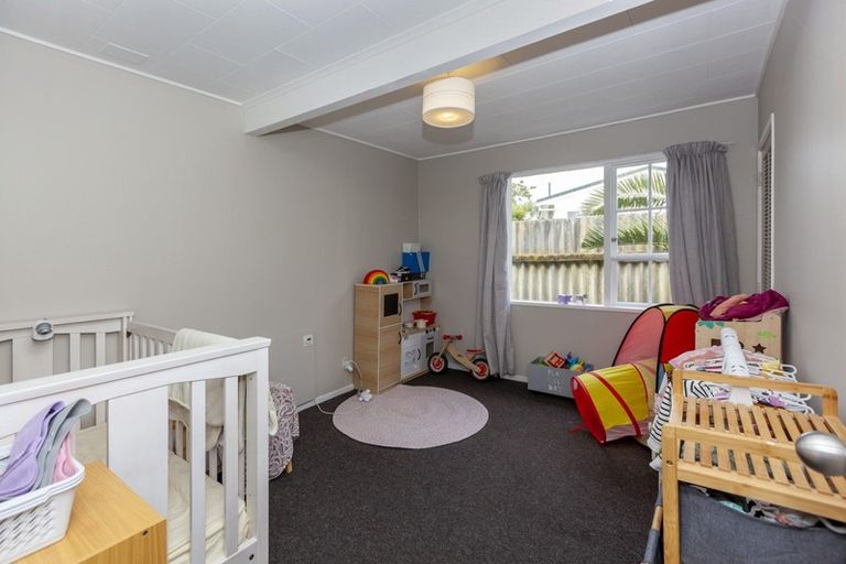 Photo of property in 71b Eatwell Avenue, Paraparaumu Beach, Paraparaumu, 5032