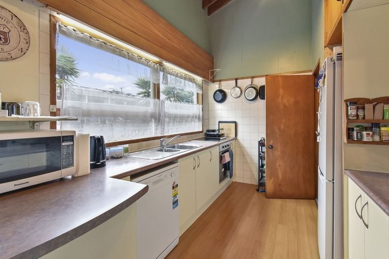 Photo of property in 1/20 Tomlinson Street, Hillpark, Auckland, 2102