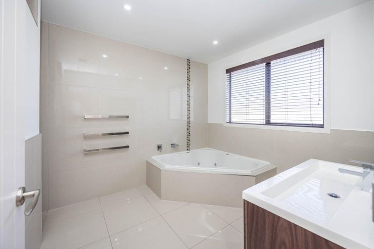 Photo of property in 212 Cumberland Drive, Flagstaff, Hamilton, 3210