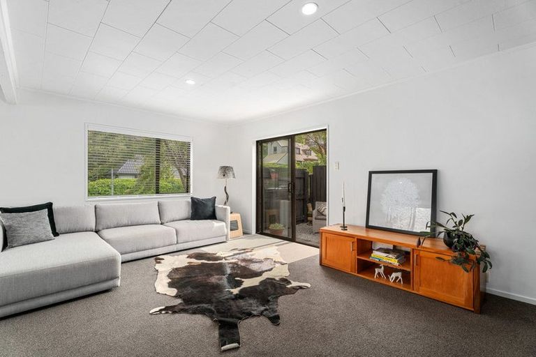 Photo of property in 15a Williams Street, Sunshine Bay, Queenstown, 9300