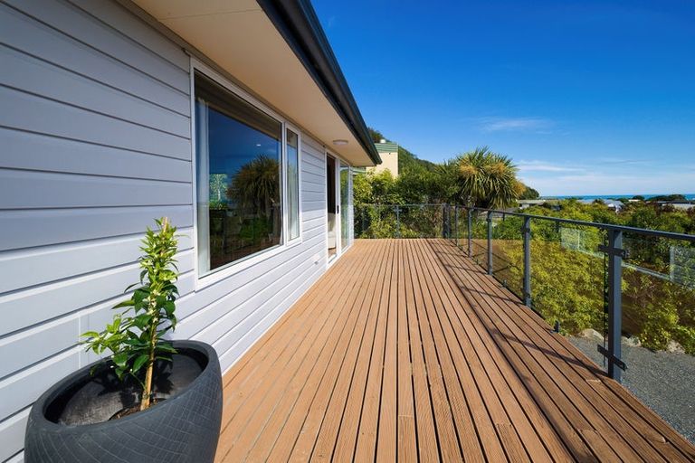 Photo of property in 4 Kea Place, South Bay, Kaikoura, 7300