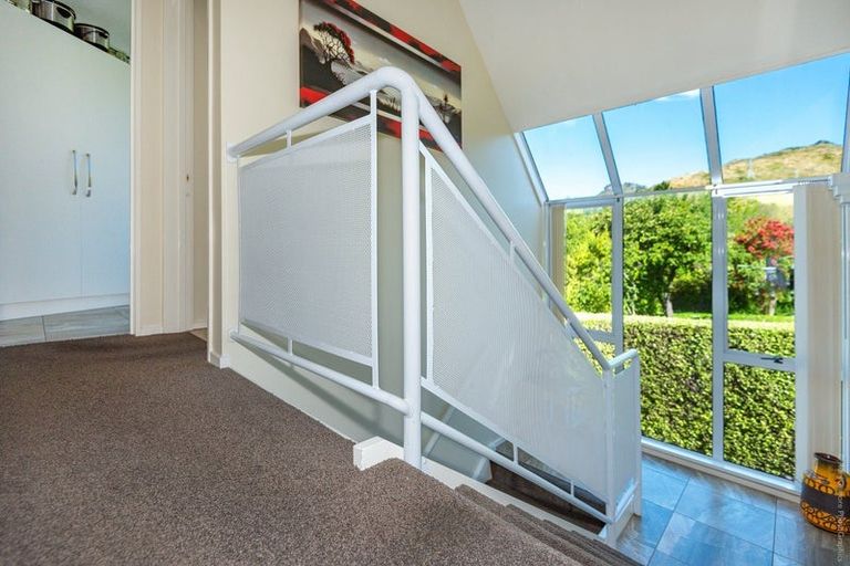 Photo of property in 9 Avoca Valley Road, Heathcote Valley, Christchurch, 8022