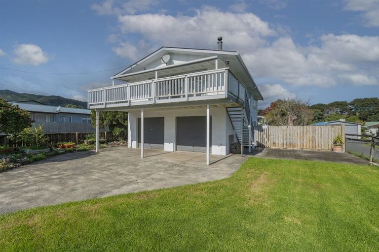 Photo of property in 119 Huaroa Street, Coromandel, 3506