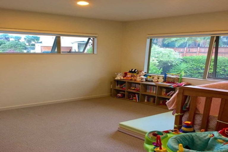 Photo of property in 15 Meteor Place, Schnapper Rock, Auckland, 0632