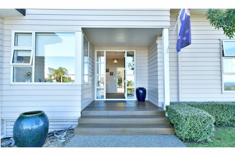 Photo of property in 4 Manhattan Rise, Orewa, 0931