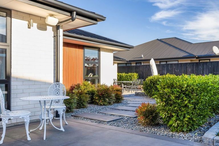 Photo of property in 13 Westpark Boulevard, Rangiora, 7400