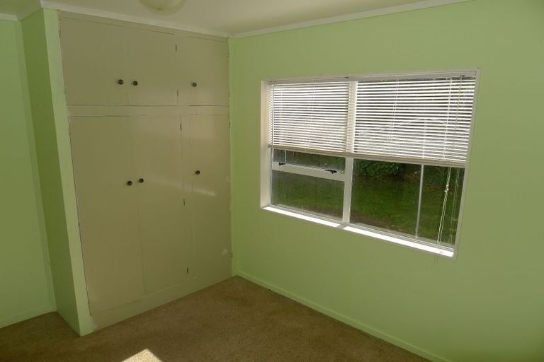 Photo of property in 2 Winara Avenue, Waikanae, 5036