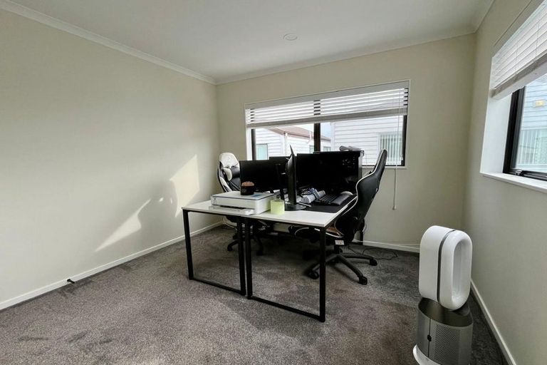 Photo of property in 86 Bellbird Street, Papakura, 2110