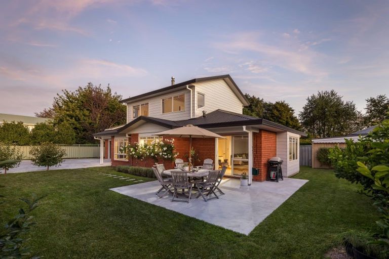 Photo of property in 55a Williams Street, Cambridge, 3434