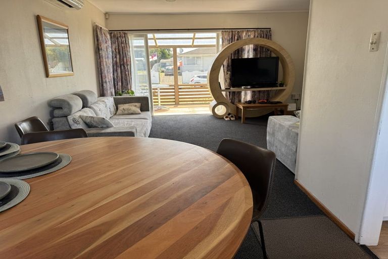 Photo of property in 42 Beeston Crescent, Manurewa, Auckland, 2102