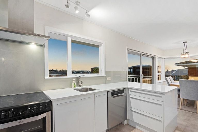 Photo of property in 32 Galaxy Drive, Mairangi Bay, Auckland, 0630