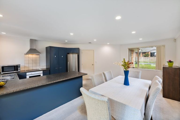 Photo of property in 32 Lomas Way, Albany, Auckland, 0632
