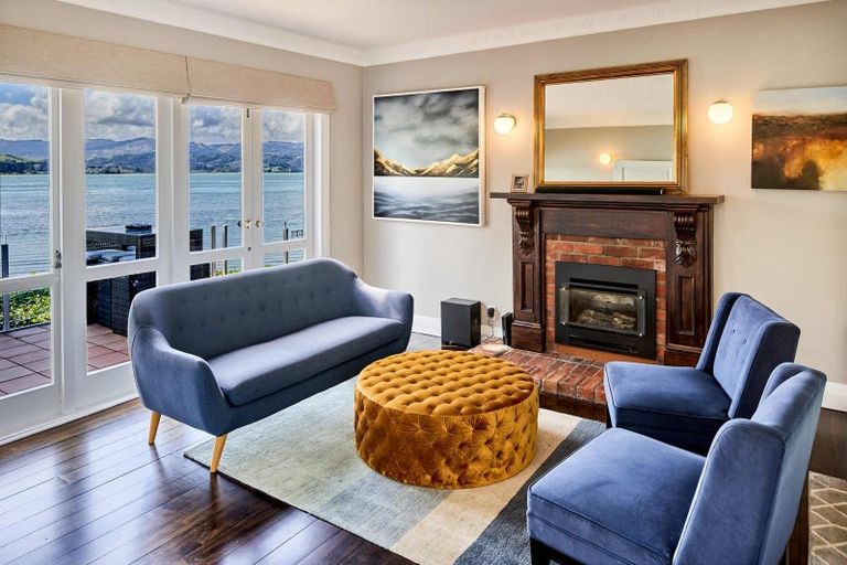 Photo of property in 89 Paremata Road, Paremata, Porirua, 5024