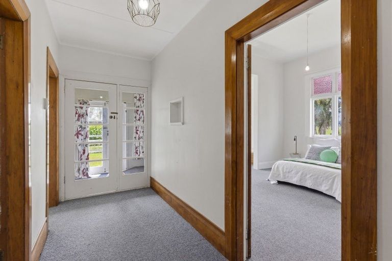 Photo of property in 225 Kuku Beach Road, Kuku, Manakau, 5570